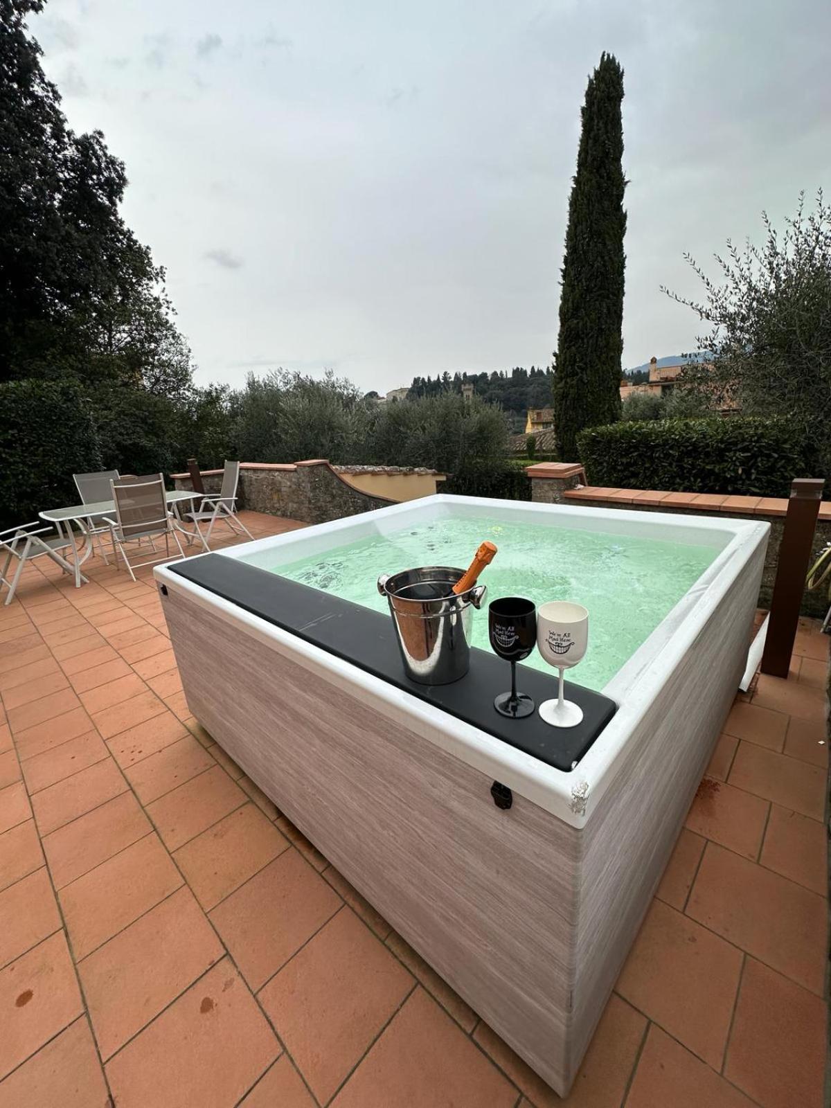 Ferienwohnung Yid Cozy House In Fiesole With Jacuzzi Exterior foto